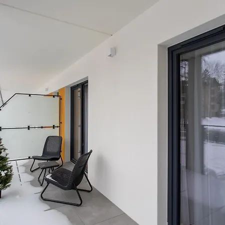 Invest Belle View 117 公寓